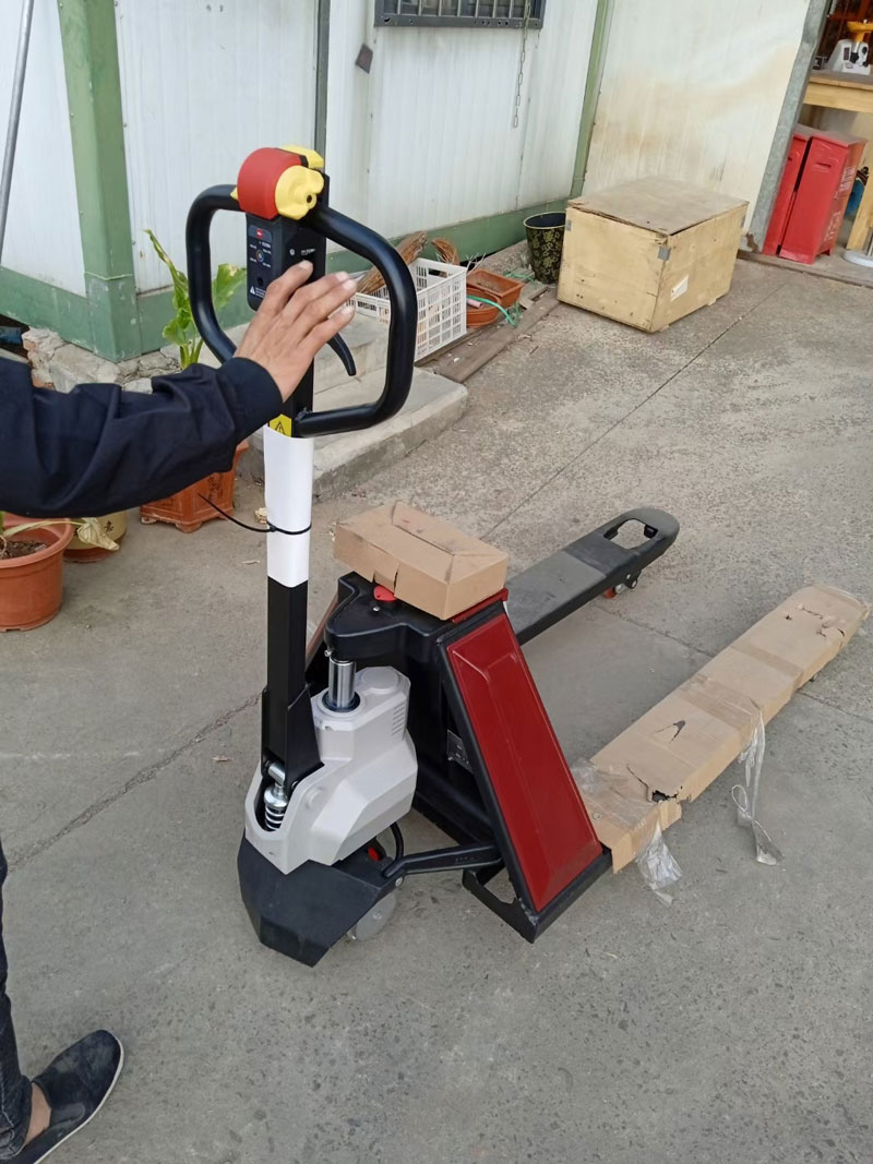 手動搬運車故障分析及解決方法，讓您更了解如何保養(yǎng)